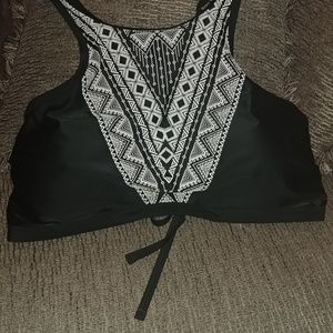 3x halter bikini top!